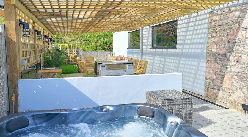 Photo of Stones & Glass