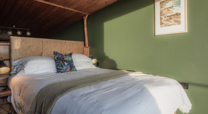 Photo of Peregrine Lodge