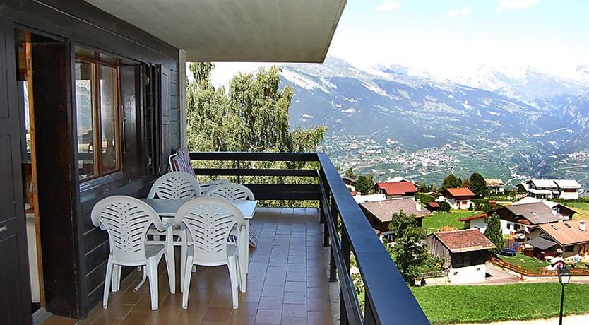 Photo of Bietschorn 33 Apartment 3