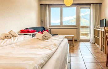 Valaisia 35A Apartment 11 Holiday Home