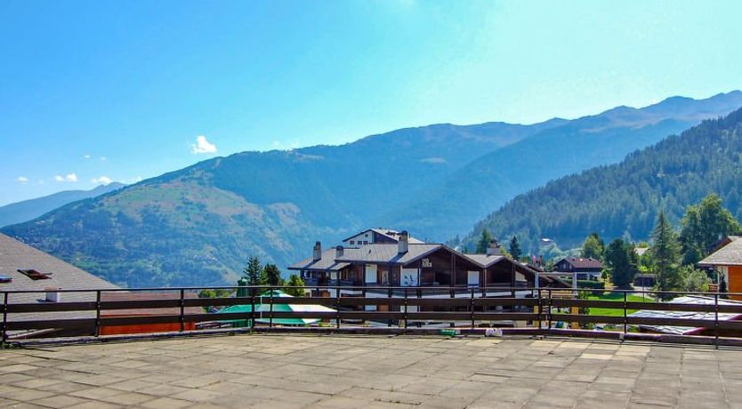 Photo of Cerisiers Hrez Apartment 5