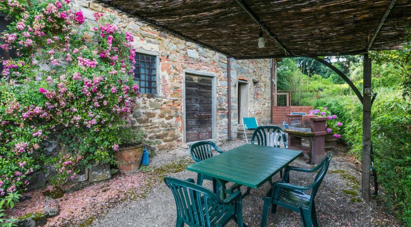 Photo of Podere Villa/Apt. Mezzo