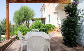 Photo of Borgo Le Logge trilo (BUD112) Apartment 4