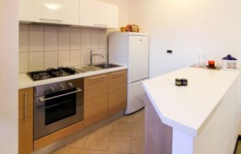 Lina Apartment 2 Holiday Home