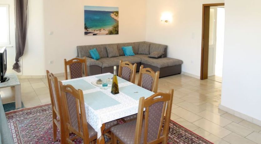 Photo of Suzi Apartment 2