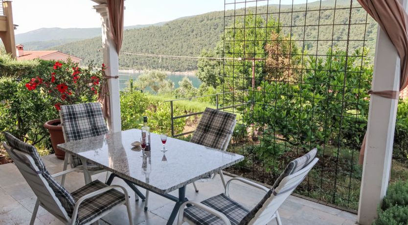 Photo of Violetta Apartment 2