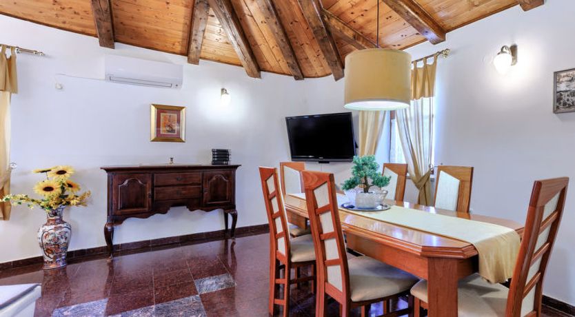 Photo of Rotonda Holiday Home 2