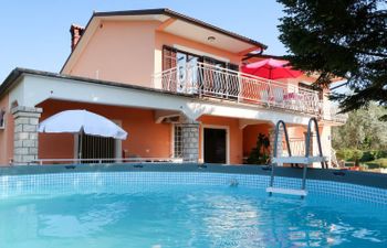 Mirjana Apartment 2 Holiday Home