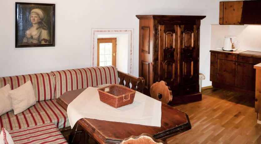 Photo of Burg Biedenegg, Heidenreich Apartment 9