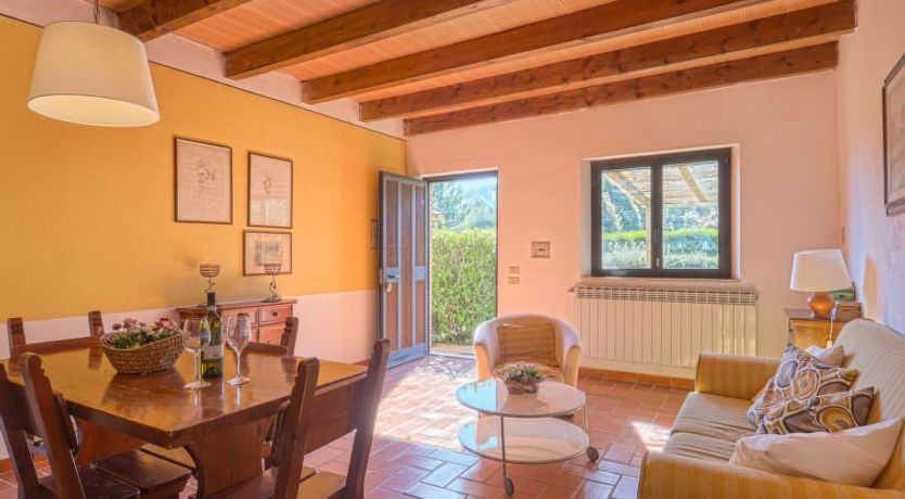 Photo of Fattoria di Fugnano Apartment 3