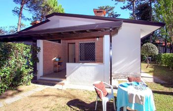 Ville Capinera Holiday Home