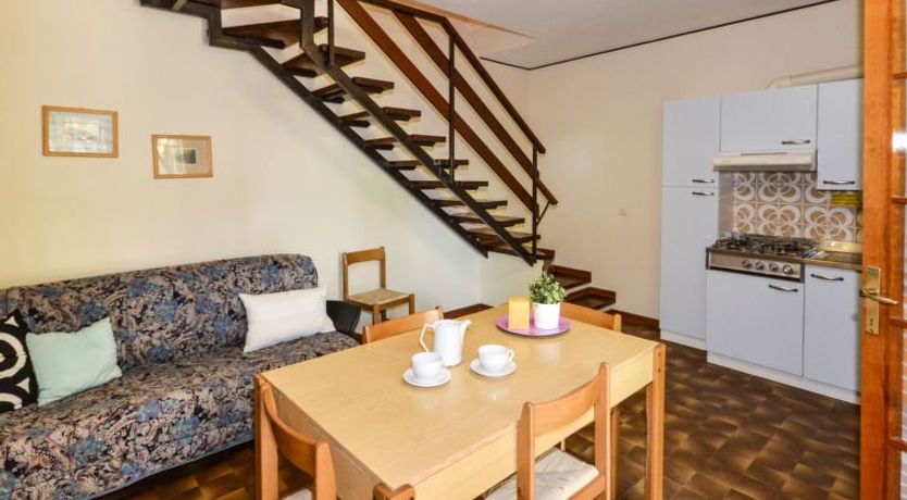 Photo of Dora & Le Pinetine (BIB675)