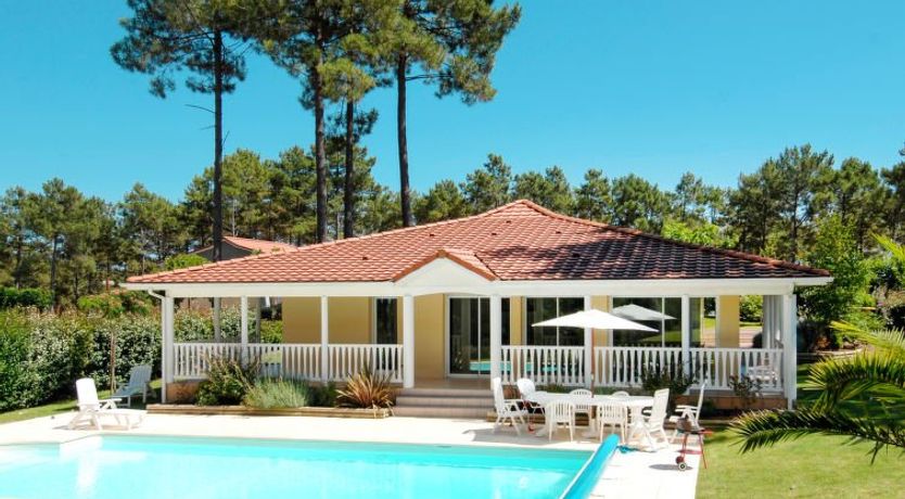 Photo of Eden Parc Golf de l'Ardilouse V6IS Holiday Home 2