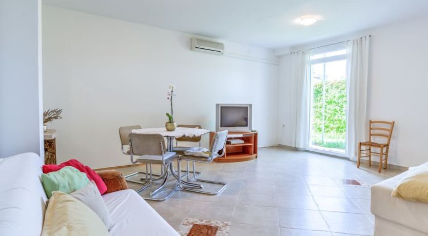 Photo of File Apartment 6