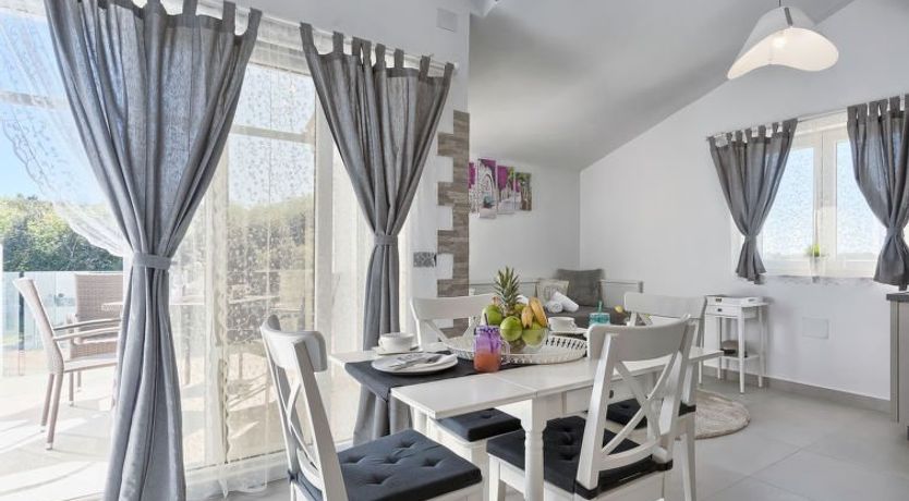 Photo of La Mer Apartment 4