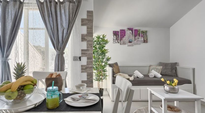 Photo of La Mer Apartment 4