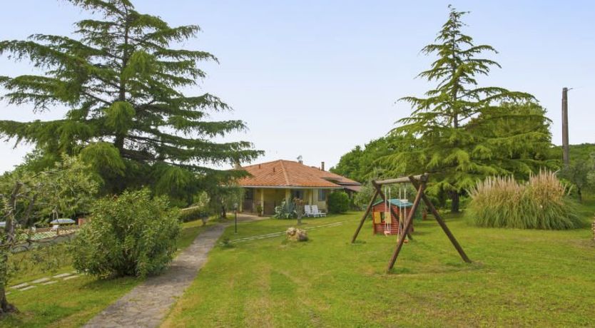 Photo of La Salamandra