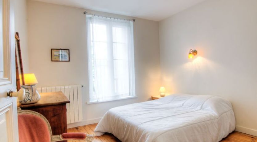 Photo of Petit Acacia