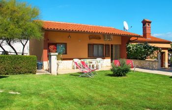 Milva Holiday Home