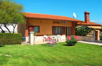 Milva (LBN375) Holiday Home