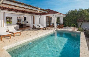 Luxury Beachside Villa Porto Bus Villa 3 Holiday Home