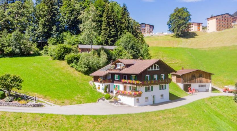 Photo of Mangeng Apartment 2