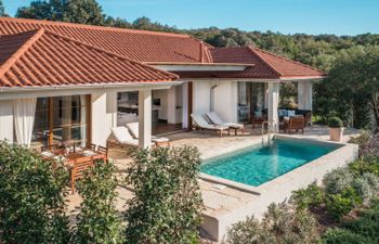 Luxury Beach Villas Porto Bus Villa 4 Holiday Home