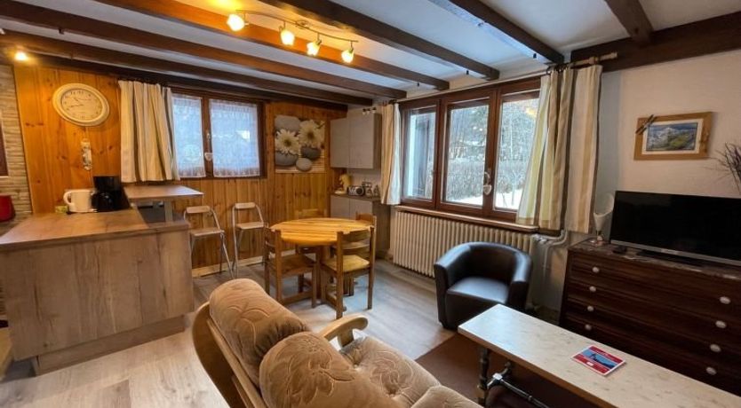 Photo of Maison Novel