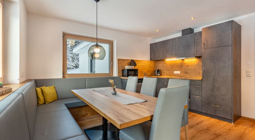 Photo of Leo Apartment 2