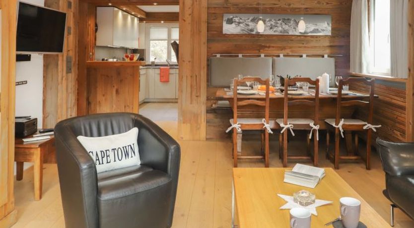 Photo of Dianthus Apartment 2