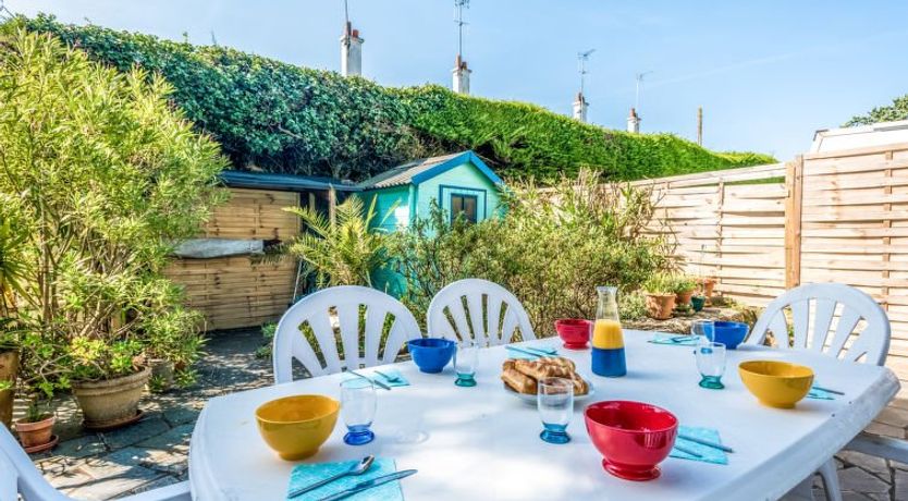 Photo of Les Dunes Holiday Home 2