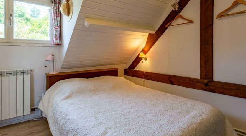 Photo of Petit Champ