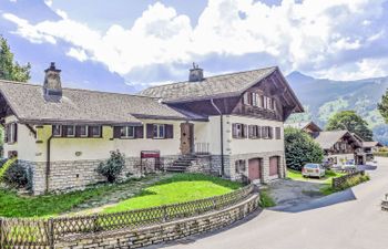 Chalet Jolimont Apartment 2 Holiday Home
