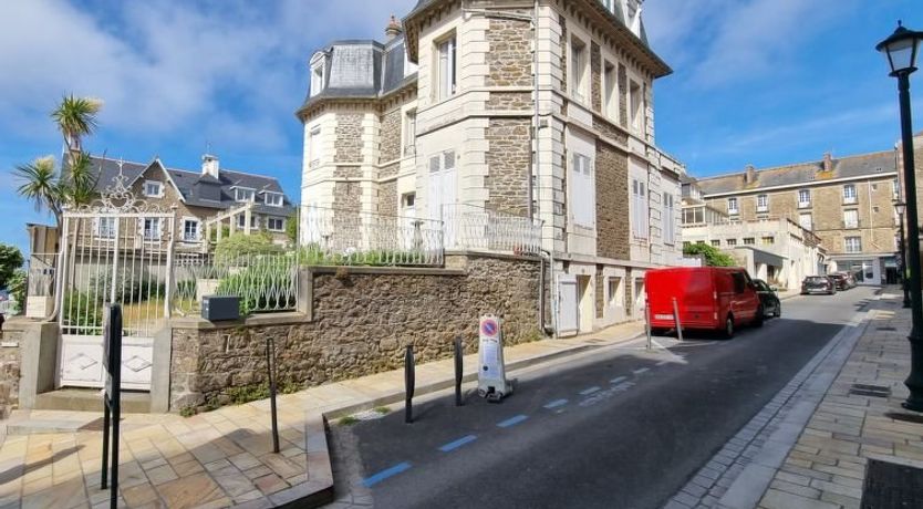 Photo of Les Figuiers