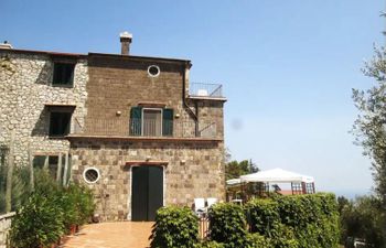 Garden House Li Galli Holiday Home