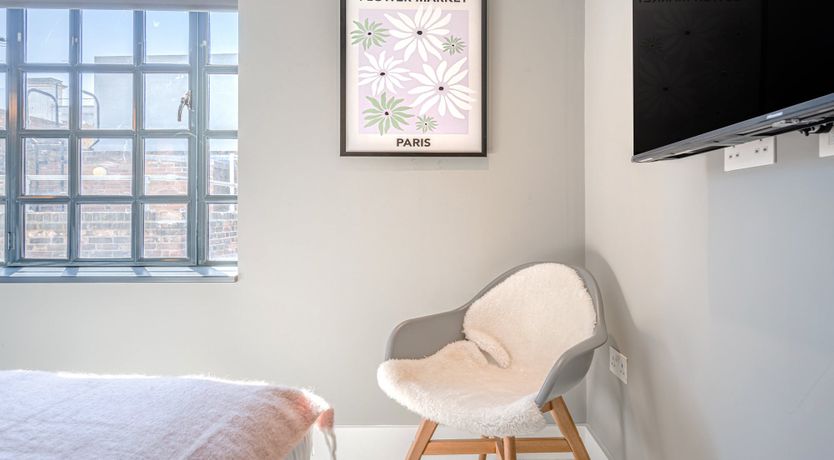 Photo of Bull Inn a China Shop