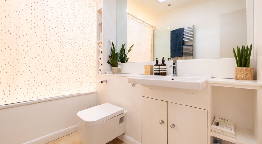 Photo of Giraffe & Groove