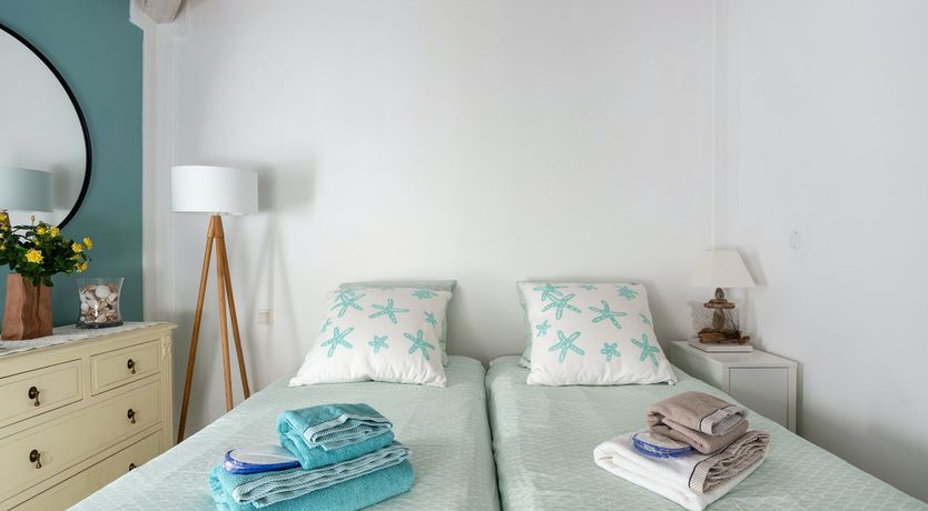 Photo of Driftwood & Rosé