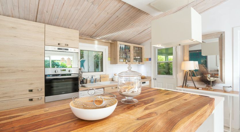 Photo of Driftwood & Rosé