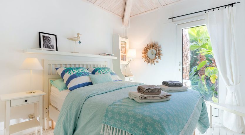 Photo of Driftwood & Rosé