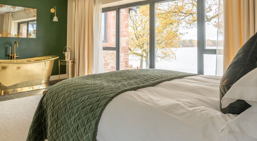 Photo of Look of Luxe