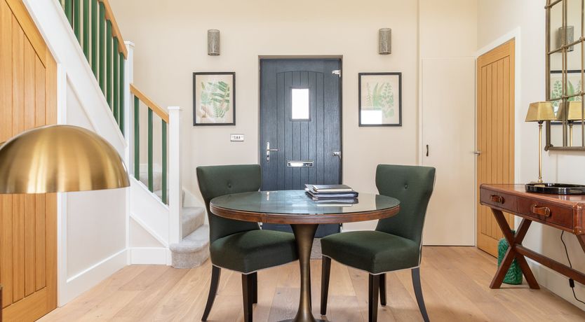 Photo of Look of Luxe