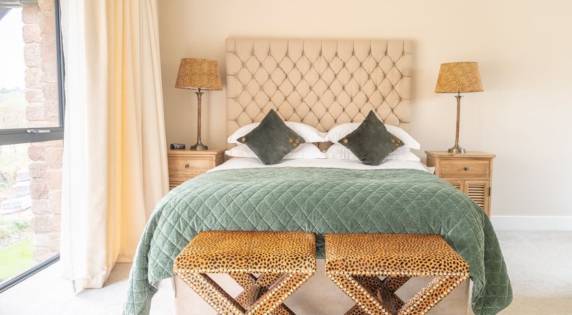 Photo of Look of Luxe