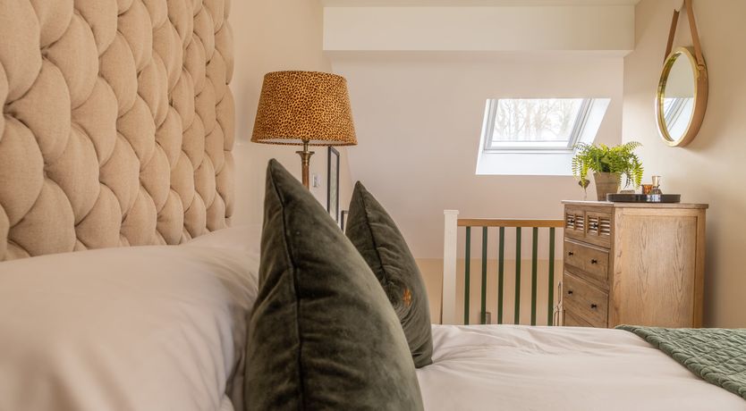 Photo of Look of Luxe