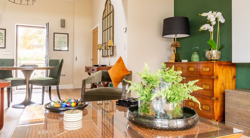 Photo of Look of Luxe