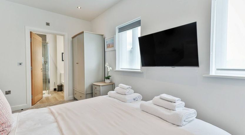 Photo of To Be The Waves