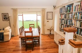 Photo of cottage-in-tuosist