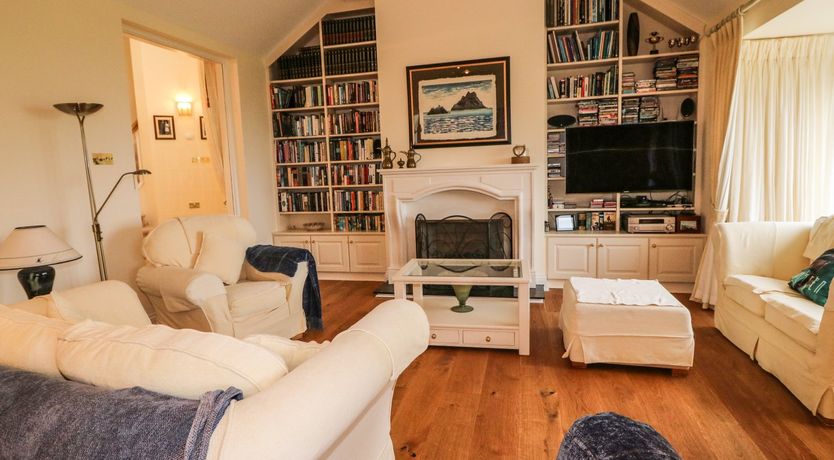 Photo of Inḃear Scéine.