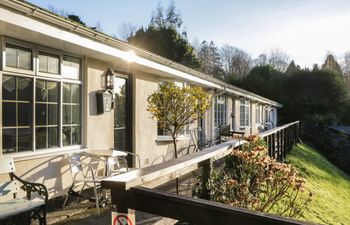 Lake View Holiday Cottage