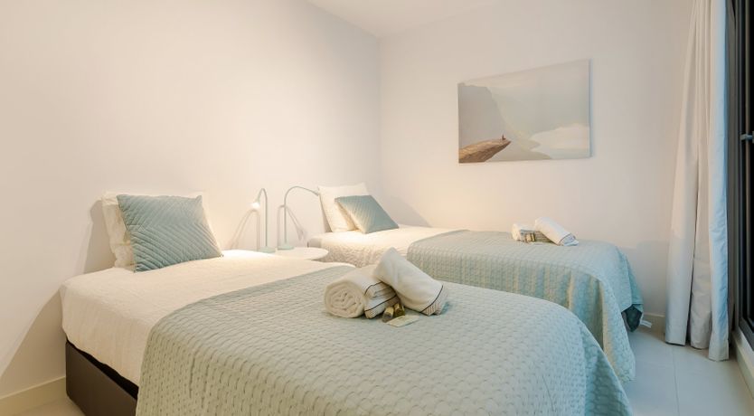 Photo of Free Fallin'